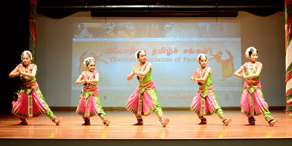 Students of Bharatanatyam school in Hawthorn woods, IL performing on stage