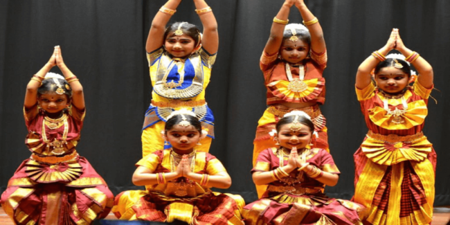 Young Girls performing in Bharatanatyam school in Buffalo Grove ILLINOIS, USA